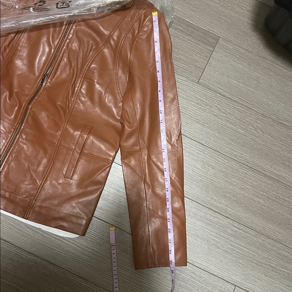 Brown Leather Jacket for Women - Picture 9 of 10